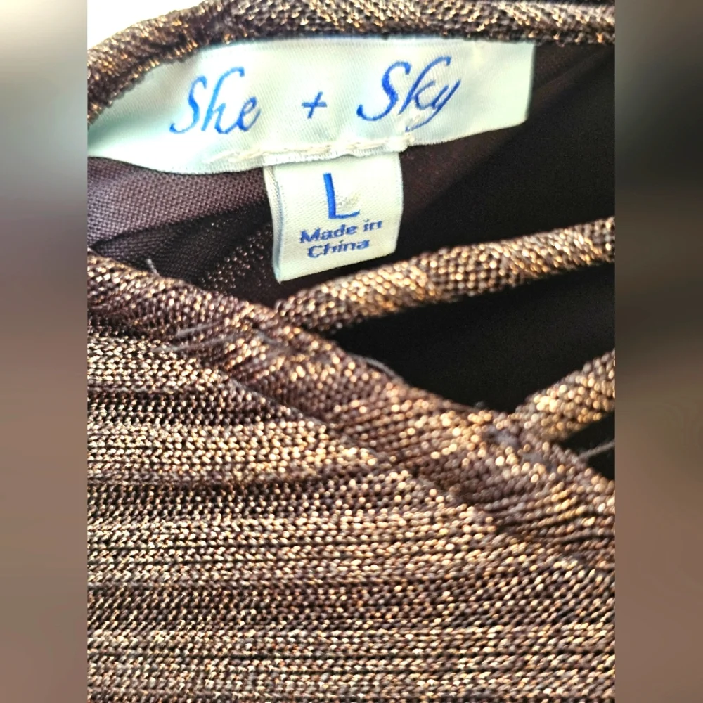 She + Sky Bronze Metallic Gold Brown Ribbed Swing Strappy Back Dress Size Large - Picture 8 of 11